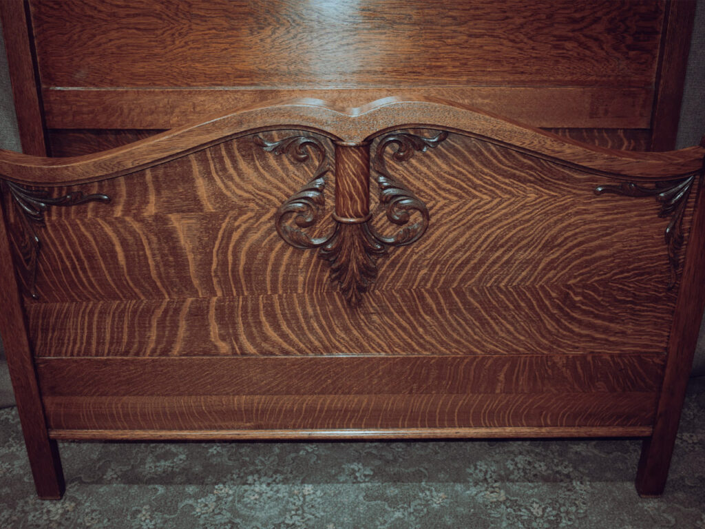 antique furniture quarter sawn oak